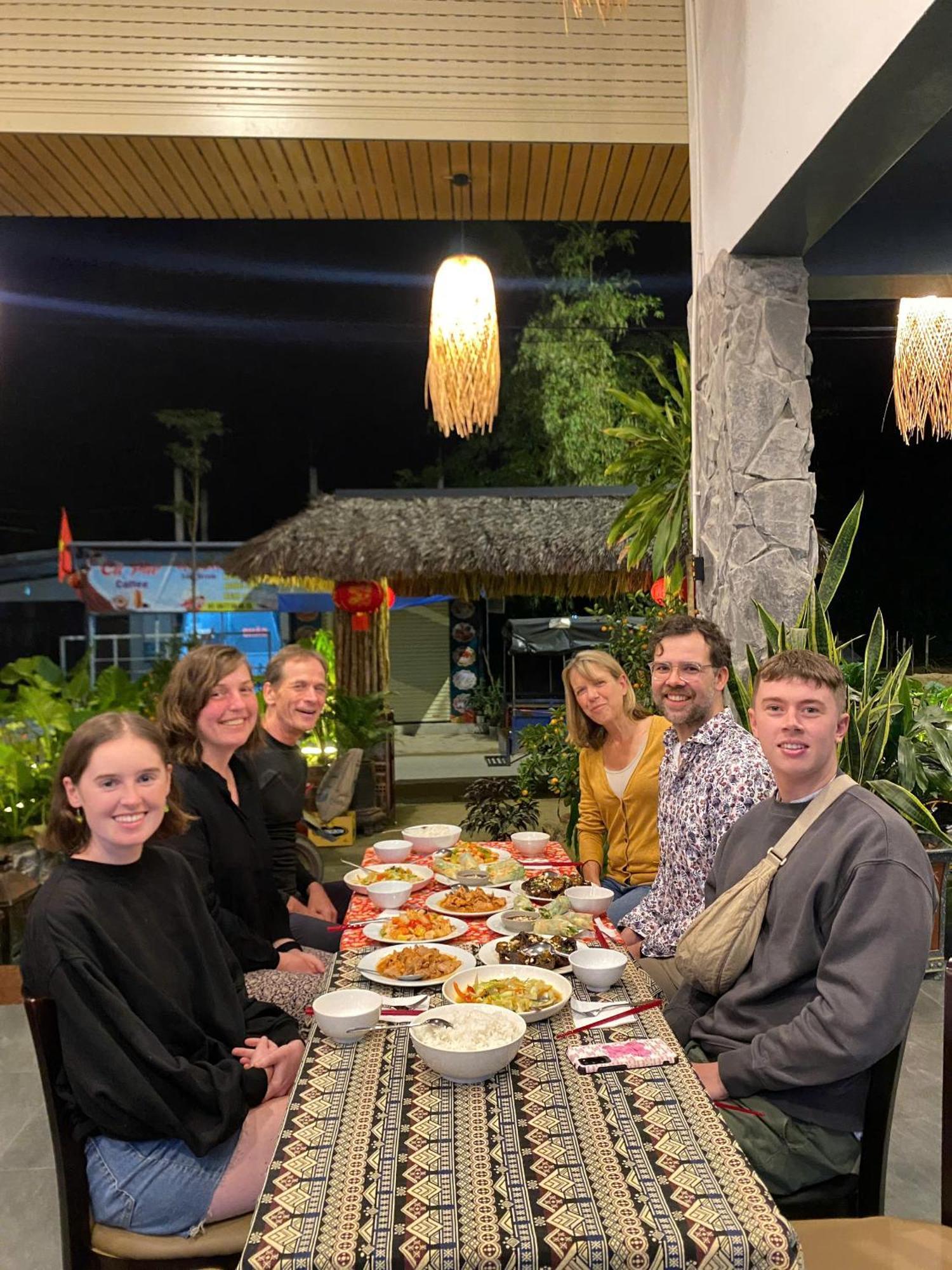 Tutu'S Homestay Phong Nha Exterior photo